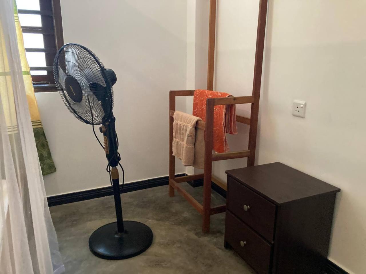 Hiriketiya Hasmal House Apartment Диквела Стая снимка